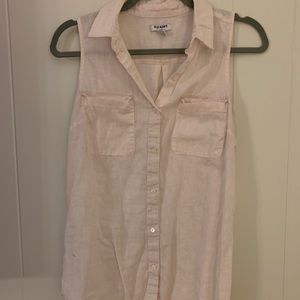 Button down collared sleeveless blouse